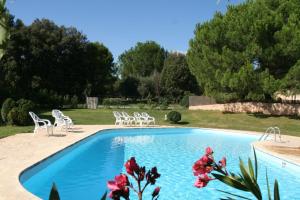 Maisons de vacances La Farigoule 68 person rental with shared pool nature and calm : Maison de Vacances