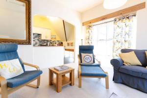 3 The Old School House