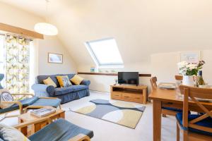 3 The Old School House