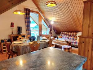 Apartment Les Combettes D et E by Interhome