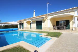 Bonita Moradia c Piscina em SAGRES