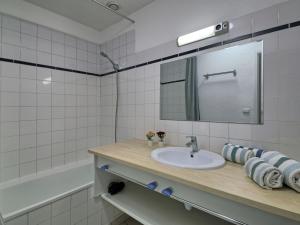 Holiday Home Hameau Océan-3 by Interhome