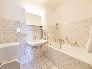 Apartment Flache 401 by Interhome