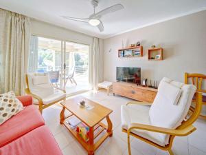 Apartment Zeus-4 by Interhome