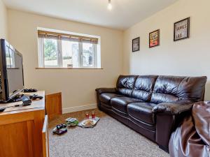 4 Bed in Looe 82227