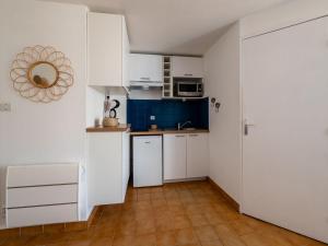 Apartment Les Maisons sur la Plage-12 by Interhome