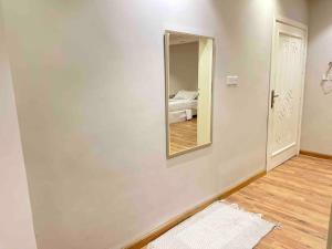 One-Bedroom Apartment room in غرفة أنيقة خاصة