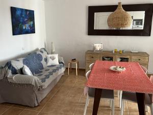 Apartamento con preciosa vista al mar y AA