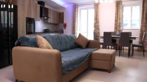 SC6 - Modern & Spacious 2 Bed