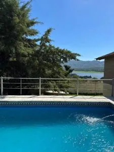 Casa vista panorámica al lago - Cassaffousth