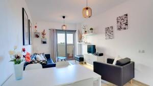 Lovely Aldea Beach Apartment