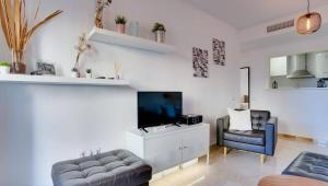 Lovely Aldea Beach Apartment