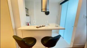 Studio no Arpoador a 1 Minutos da Praia FO240-303