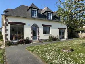 608 - Maison deux chambres entièrement rénovée à quelques pas de la plage et du centre - 厄尔奇