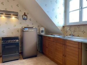 Appartements 609 - Appartement T3 au premier etage d'une maison a quelques pas de la plage et des commerces d'Erquy : photos des chambres