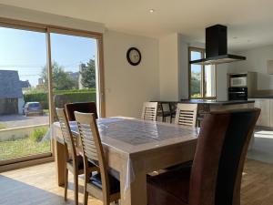 Villas 608 - Maison deux chambres entierement renovee a quelques pas de la plage et du centre : photos des chambres