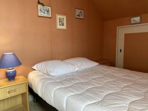 609 - Appartement T3 au premier étage dune maison à quelques pas de la plage et des commerces dErquy