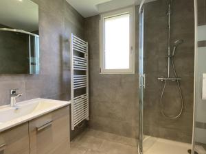 Villas 608 - Maison deux chambres entierement renovee a quelques pas de la plage et du centre : photos des chambres