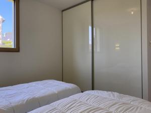 Villas 608 - Maison deux chambres entierement renovee a quelques pas de la plage et du centre : photos des chambres