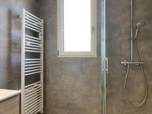 Villas 608 - Maison deux chambres entierement renovee a quelques pas de la plage et du centre : photos des chambres