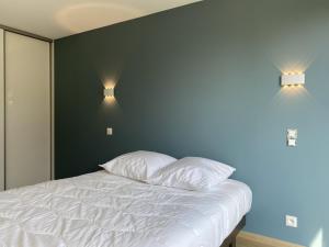 Villas 608 - Maison deux chambres entierement renovee a quelques pas de la plage et du centre : photos des chambres