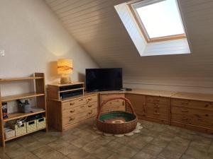 661 - Charmante maison en pierre sur les Hauteurs dErquy avec vue mer