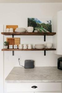 Beautiful Cape Cod House in Central Location