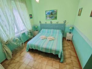Double or Twin Room with Private Bathroom