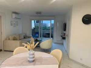 Maison T2 avec Clim 2mn gare annecy Parking privée - Seynod