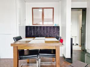 Sea Scenes , Hayling Island