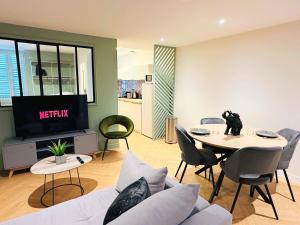 Le Scandinave - PROCHE MACON - PARKING GRATUIT - NETFLIX