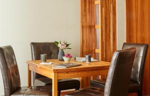 Palisades Tahoe Lodge Rentals Premium One Bedroom #321