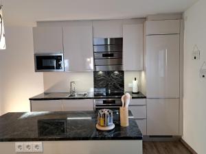 Apartment Leon-2 by Interhome