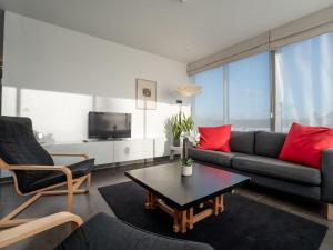 Apartment Ocean with parking by Interhome