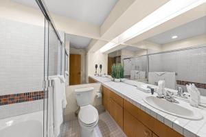 Palisades Tahoe Lodge Rentals Studio Loft #315