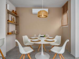 Apartment Ático Los Pelicanos by Interhome