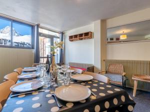 Apartment Les Hauts du Val Claret - Val Claret-24 by Interhome