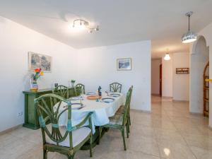 Holiday Home Maison des Pins Parasol by Interhome