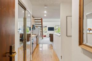 Palisades Tahoe Lodge Rentals Studio Loft #353