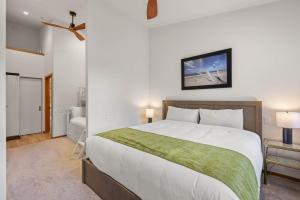 Palisades Tahoe Lodge Rentals Premium Two Bedroom #805