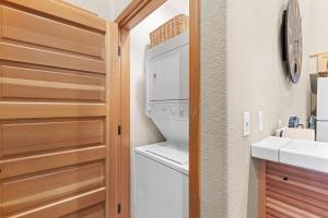Two Bedroom #809