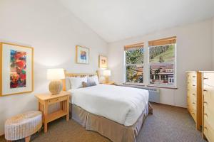 Palisades Tahoe Lodge Rentals Two Bedroom #814