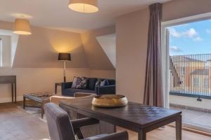 2BR Luxury Penthouse, Cinema Room, Private Parking