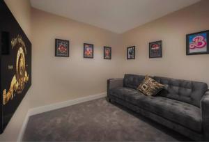 2BR Luxury Penthouse, Cinema Room, Private Parking