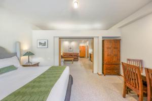 Palisades Tahoe Lodge Rentals Studio #148