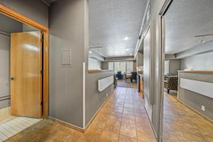 Palisades Tahoe Lodge Rentals Studio #225