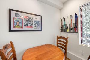 Palisades Tahoe Lodge Rentals Studio #248