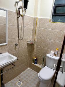 Self Contained Private Room with Gym