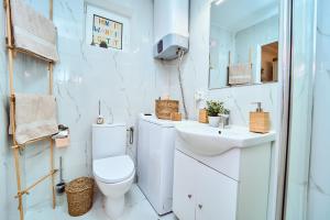 Exotic Jungle-Inspired Oasis