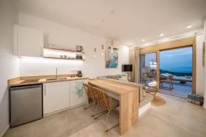 Ionian Horizon - Private Bungalows - Valeriános